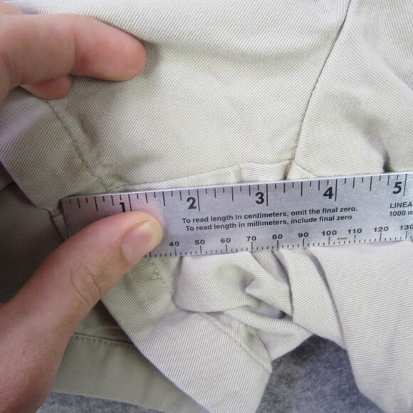 GAP Factory Store Shorts Womens 8 Khaki Beige Casual Chino 100% Cotton Pockets - Picture 4 of 8